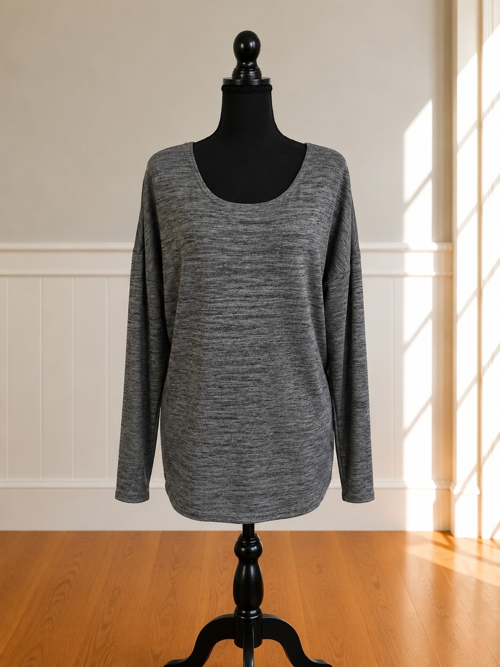 🆂🅰🅻🅴•Danskin Now Heather Gray Scoop Neck Long Sleeve Top